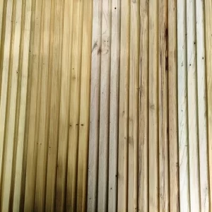 Revestimento Painel Ripado  1,5 x 1,0 -  Pinheiro de Araucária Demolição ( Valor m²)