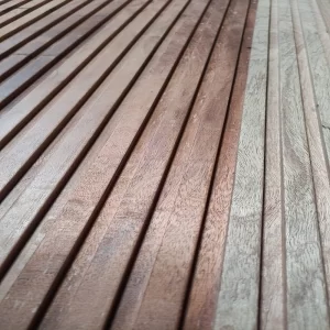 Revestimento Painel Ripado -  Maçaranduba de Demolição ( Valor m²)
