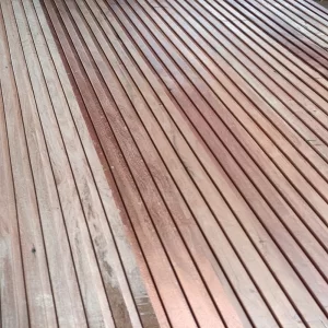 Revestimento Painel Ripado -  Maçaranduba de Demolição ( Valor m²)