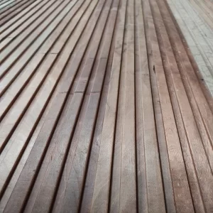 Revestimento Painel Ripado -  Maçaranduba de Demolição ( Valor m²)