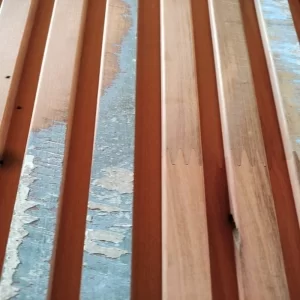 Revestimento Painel Ripado com vestígios tinta -  Peroba Rosa Demolição ( Valor m²)