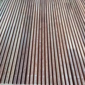 Revestimento Painel Ripado 2,0 x 1,5 -  Cumarú  Rosa Cerne Extra( Valor m²)
